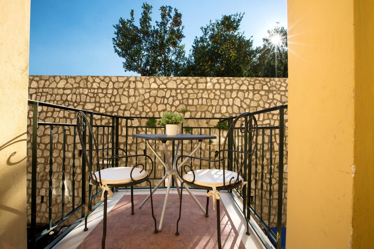 Palazzo Aranci Sorrento Coast Hotel Bagian luar foto
