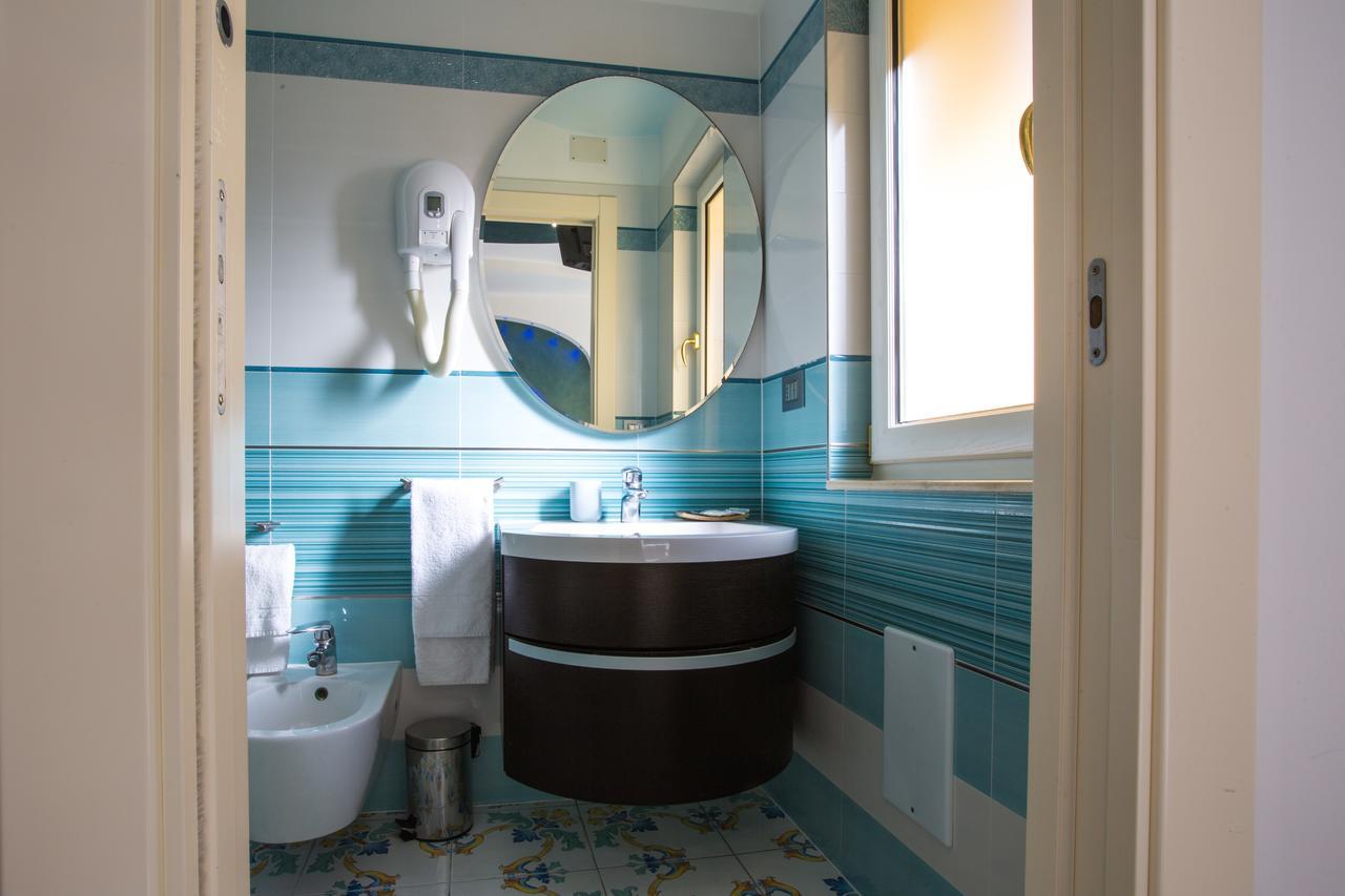 Palazzo Aranci Sorrento Coast Hotel Bagian luar foto
